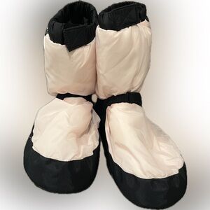 Blochs Irina & Max Kids Girls Black and Pink Dance Booties Size XS